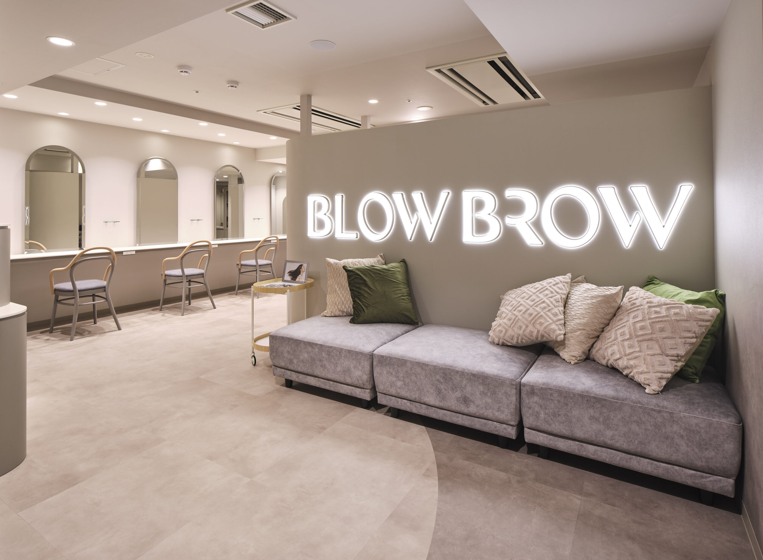 BLOWBROW_001